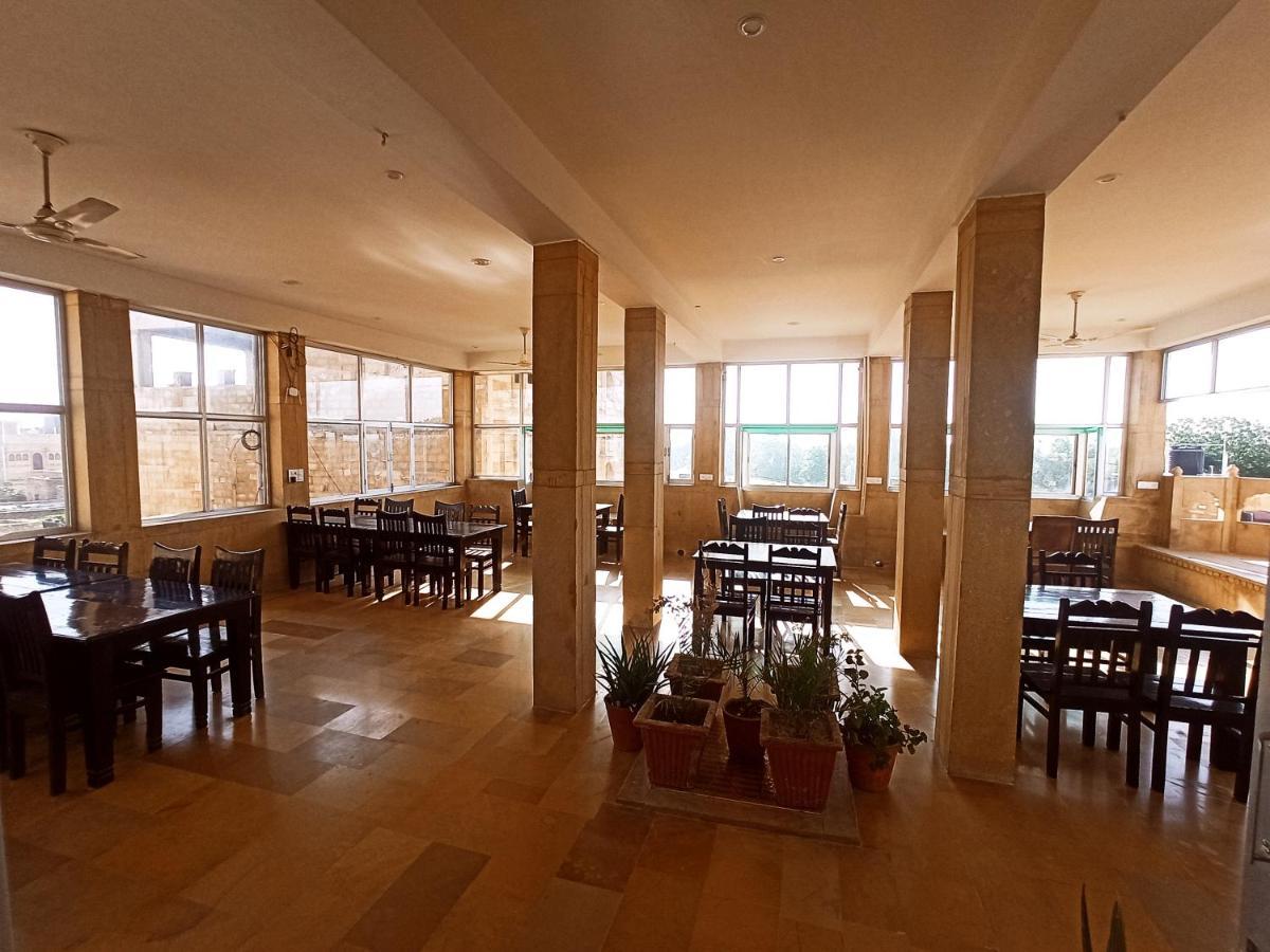 Hotel Royal Haveli Джайсалмер Екстериор снимка