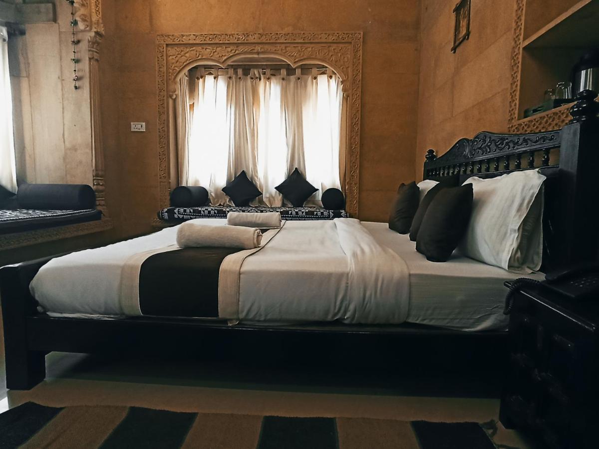 Hotel Royal Haveli Джайсалмер Екстериор снимка