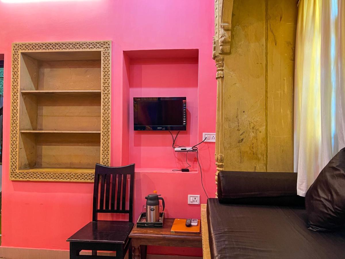 Hotel Royal Haveli Джайсалмер Екстериор снимка