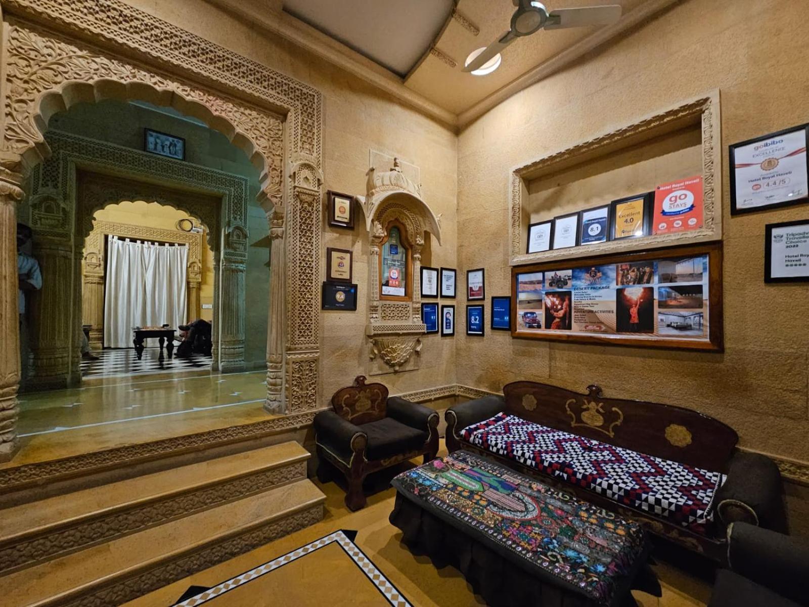 Hotel Royal Haveli Джайсалмер Екстериор снимка