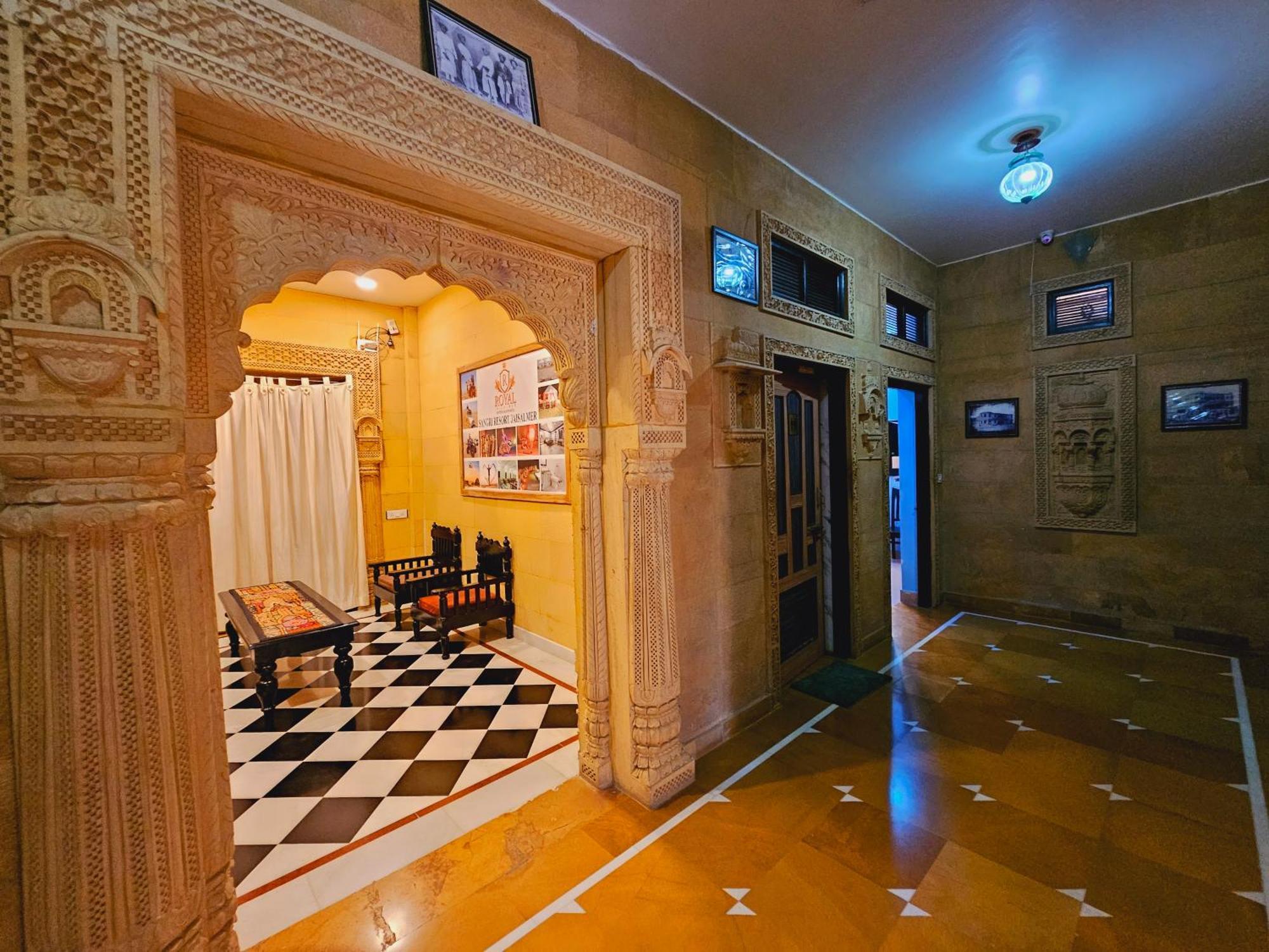 Hotel Royal Haveli Джайсалмер Екстериор снимка