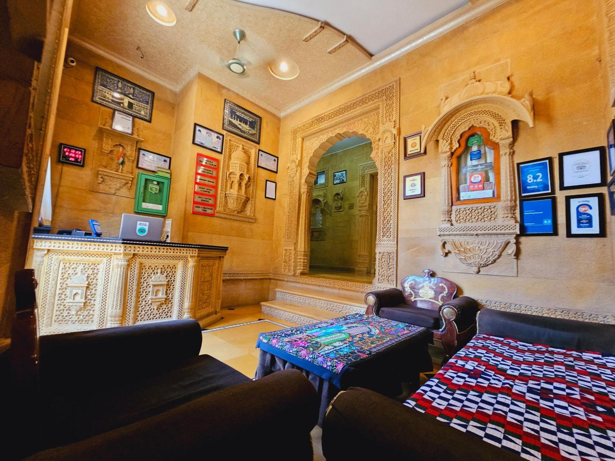 Hotel Royal Haveli Джайсалмер Екстериор снимка
