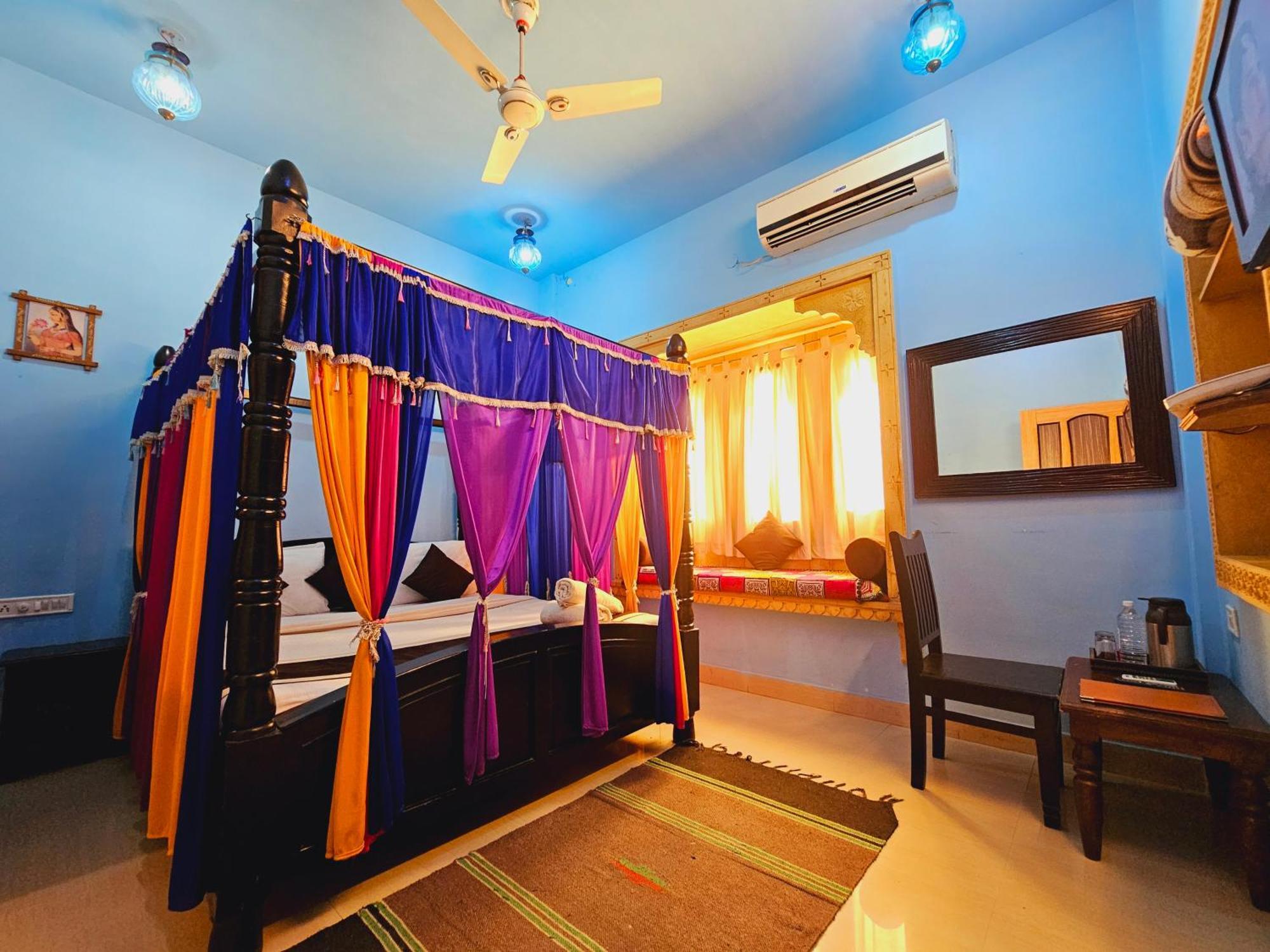 Hotel Royal Haveli Джайсалмер Екстериор снимка