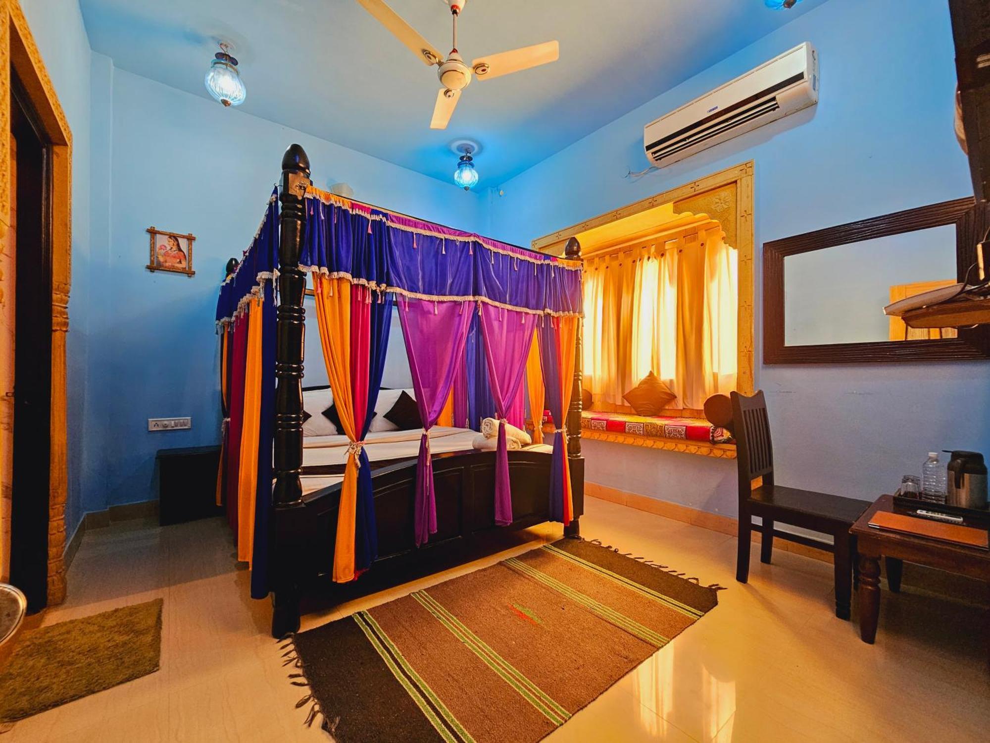 Hotel Royal Haveli Джайсалмер Екстериор снимка
