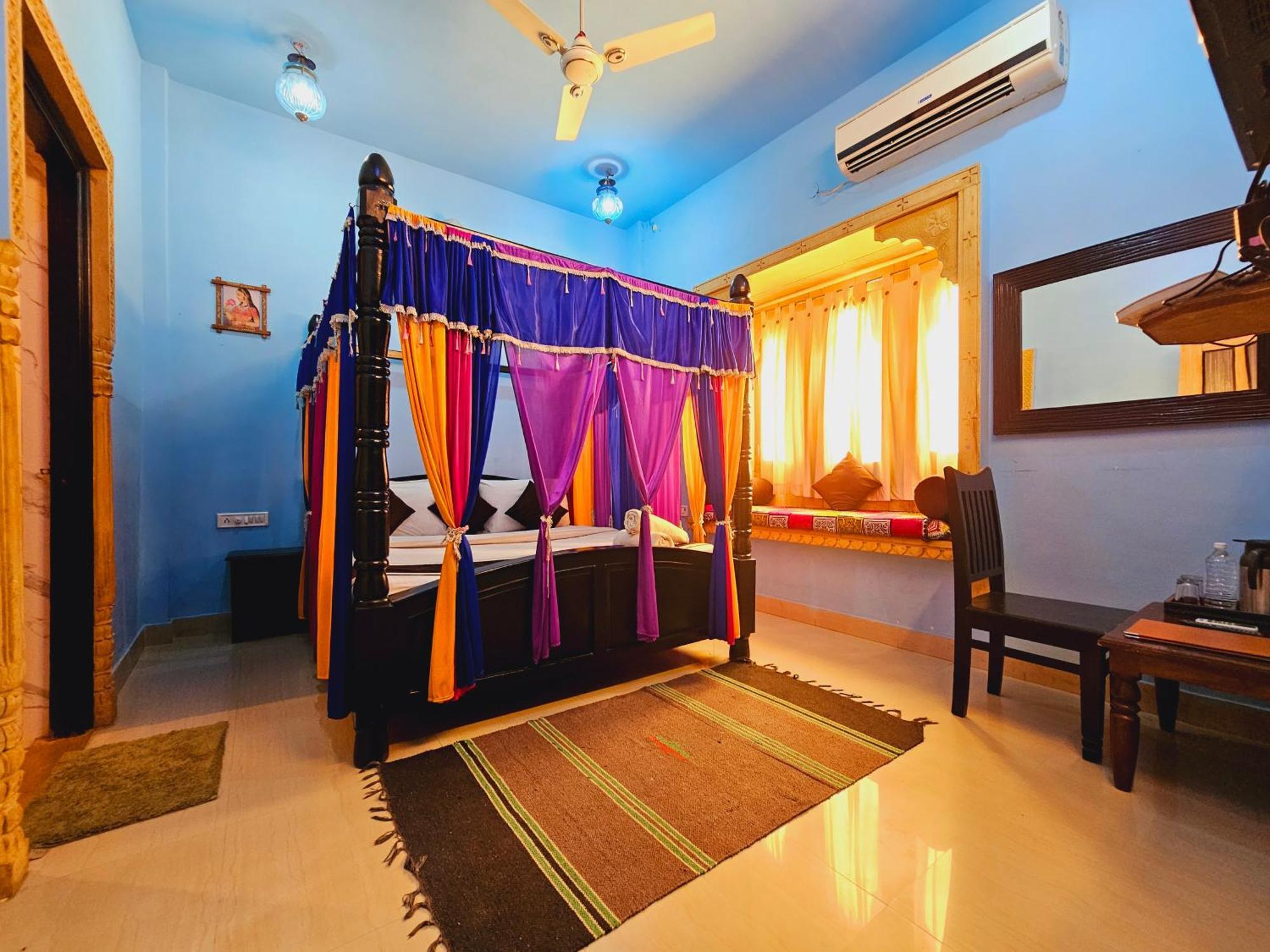 Hotel Royal Haveli Джайсалмер Екстериор снимка