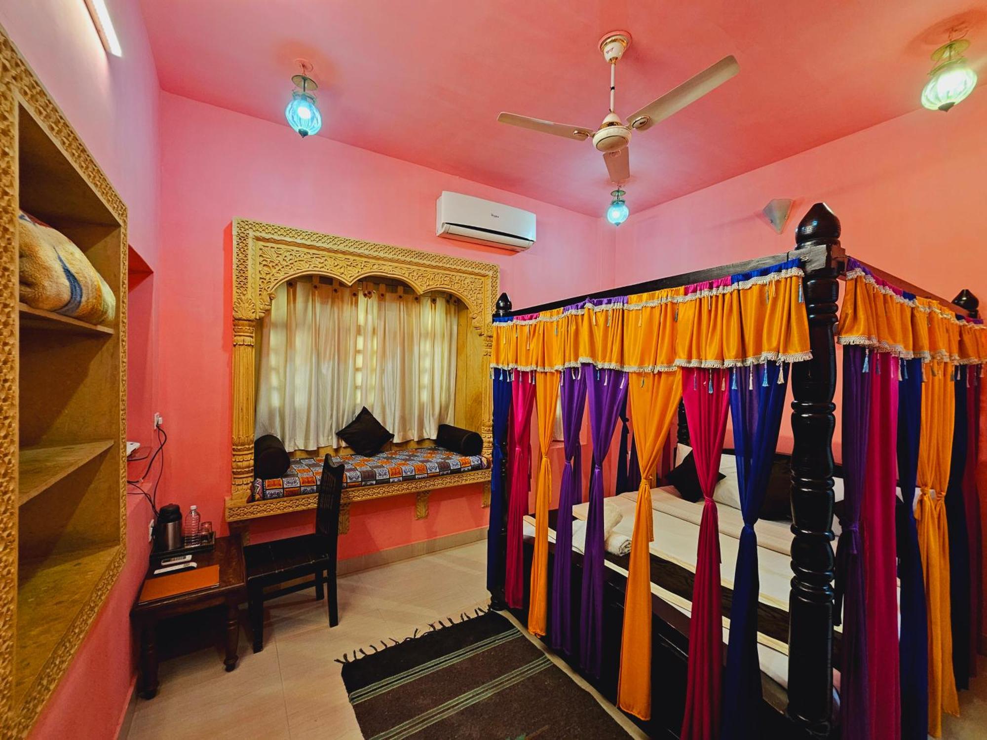 Hotel Royal Haveli Джайсалмер Екстериор снимка