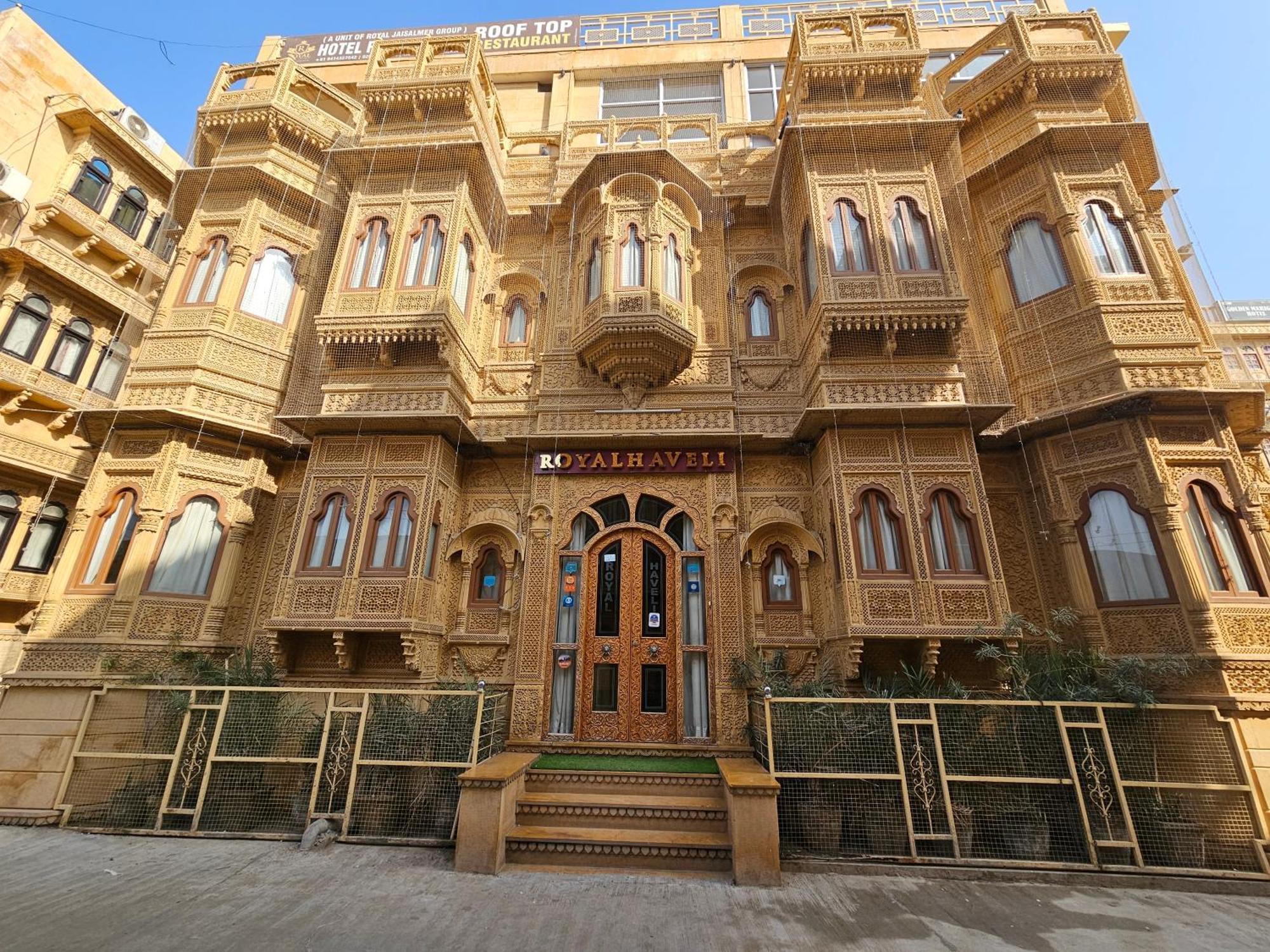 Hotel Royal Haveli Джайсалмер Екстериор снимка